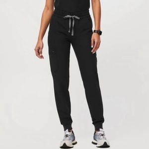 Zamora Jogger Women's Fig Scrub Pants Black Size Medium